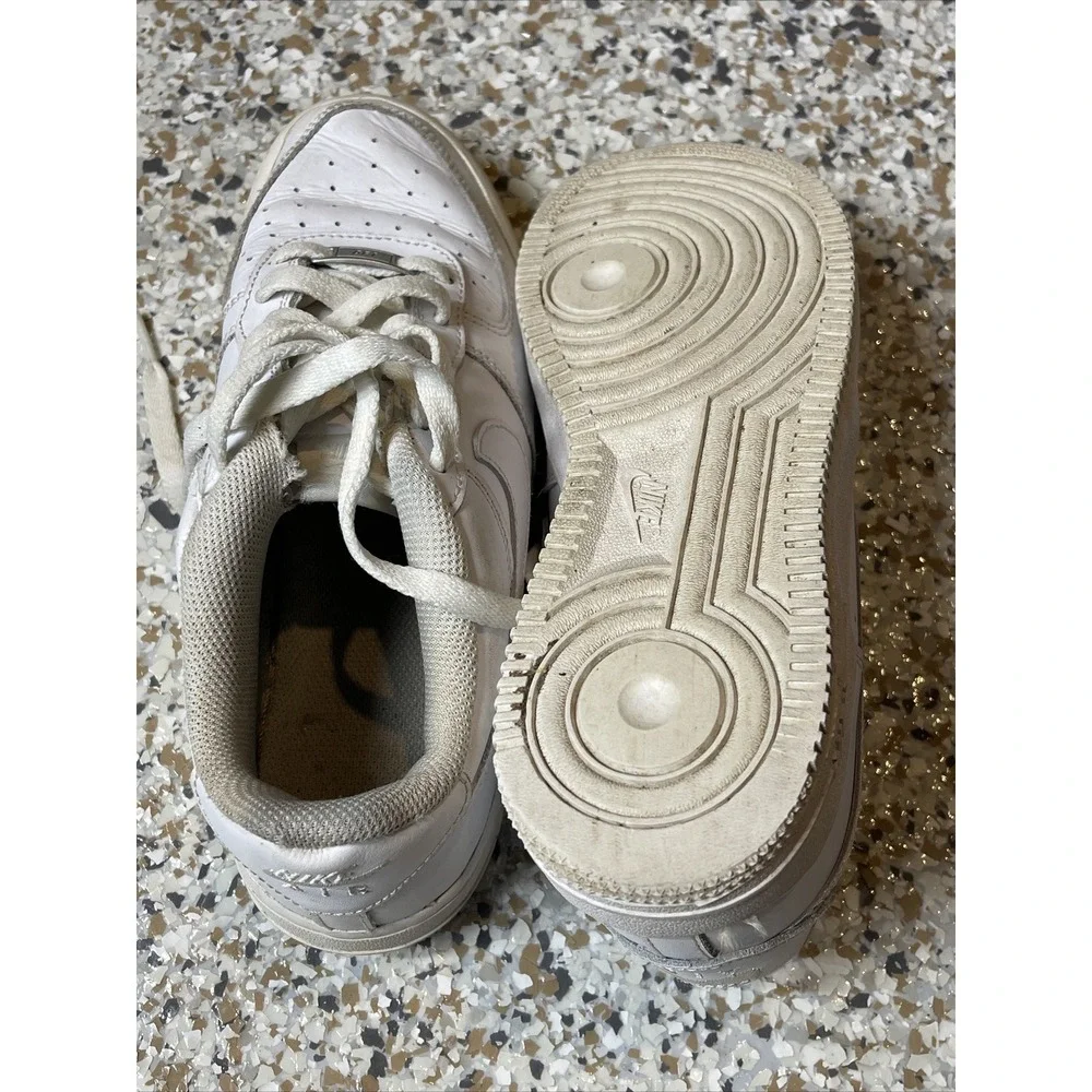 Nike Air Force 1 Low LE Triple White Shoes Size 6.5Y Youth/GS AF1 DH2920-111 #23